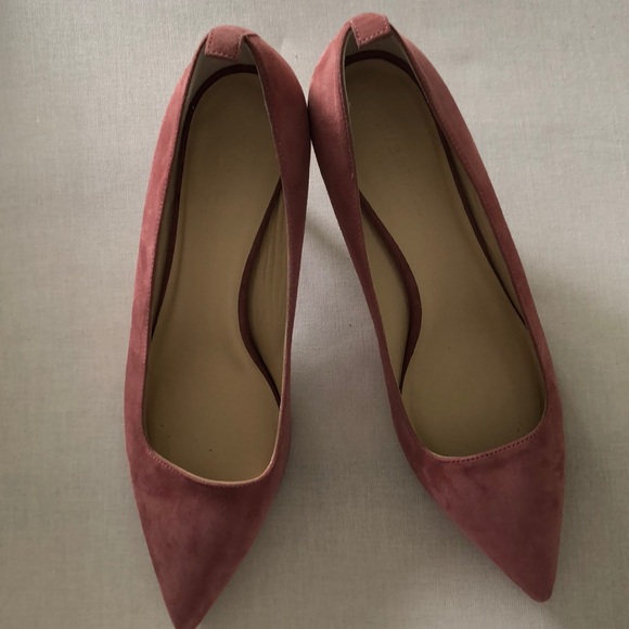 Everlane Shoes - Everlane Editor Kitten Heels in Rosewood Suede NWT